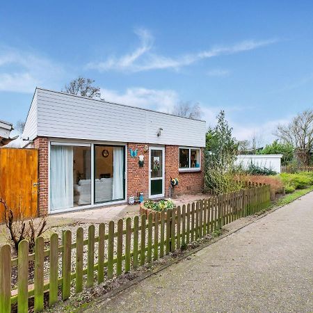 Endearing Holiday Home In Noordwijkerhout With Garden Bbq Extérieur photo