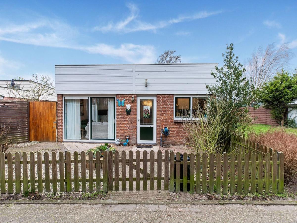Endearing Holiday Home In Noordwijkerhout With Garden Bbq Extérieur photo