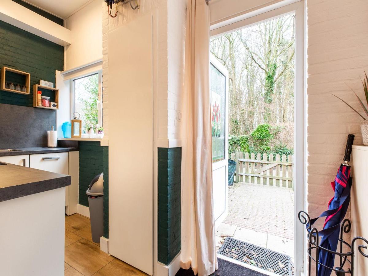 Endearing Holiday Home In Noordwijkerhout With Garden Bbq Extérieur photo