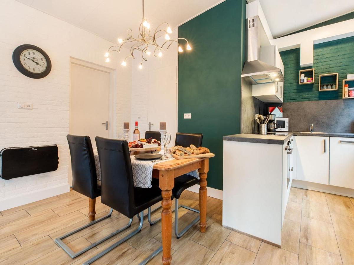 Endearing Holiday Home In Noordwijkerhout With Garden Bbq Extérieur photo