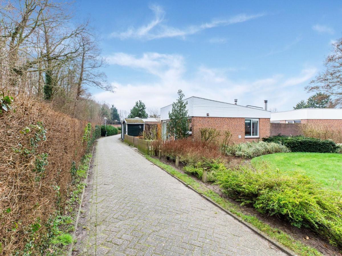 Endearing Holiday Home In Noordwijkerhout With Garden Bbq Extérieur photo